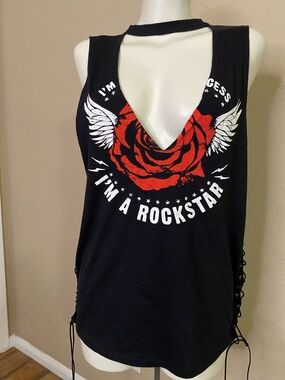 GIA MONAE 'I'm a Rockstar' DEEP V-Neck lace up Graphic Tank M 🖤🎸